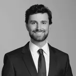 Headshot photograph of Andrew DesLauriers, MD